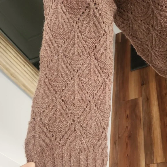NWOT POL Sweater - Picture 5 of 9